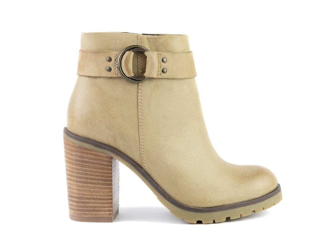 Crevo Womens Kathyrn Boots Size 10 M Cream Beige Leather Block Heel Ankle NWOB
